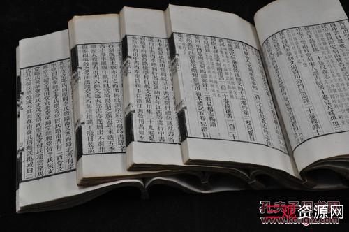 传承经典古籍高清扫描+《三国演义o明万历十九年书林周曰校刊本》