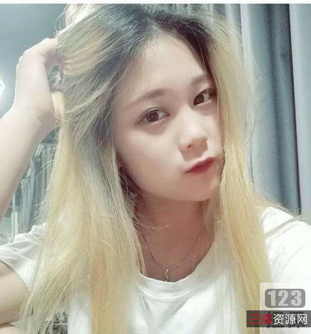 美足女神希妹私拍合集：大长腿、超短裙、身材高挑、剧情写真精彩收藏