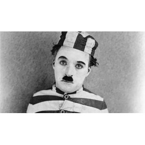 《法国小馆儿英国情景喜剧9季全》：欧洲国家的历史风貌与战争悲伤