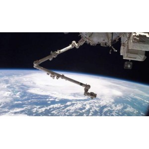 太空部队：剪卫星翅膀原图，中文字幕，倍速播放，阿里云盘免费下载