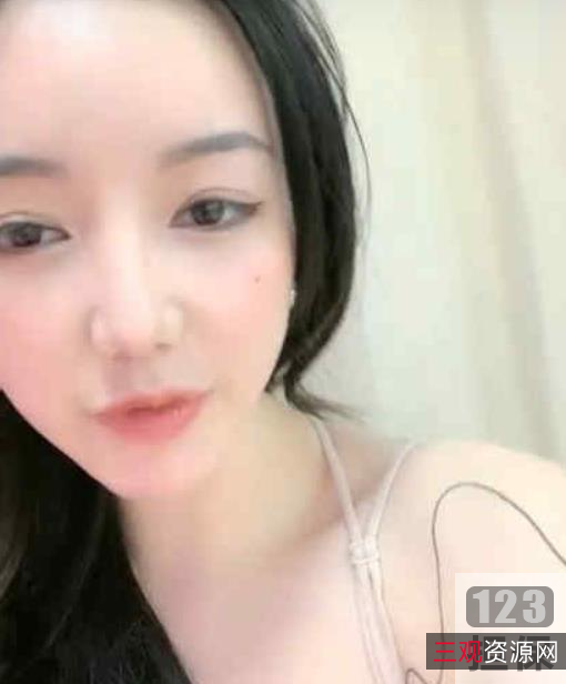 P站精彩：樱桃小纯纯的性感舞蹈，百看不厌！