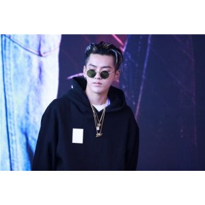 《中国有嘻哈第一季（吴亦凡版）：视频、原画、免费在线播放》