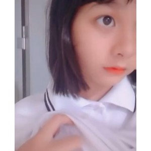 傲娇小洛丽：18岁可爱小姐姐的63个视频，135MB甜蜜的果汁般美丽