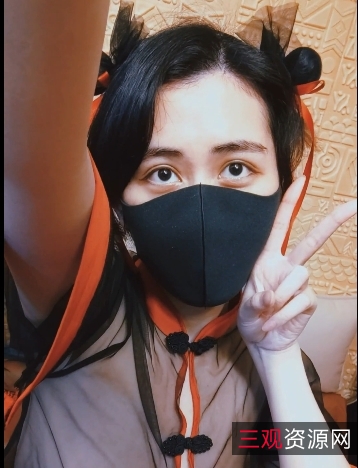 极品小姐姐Naimi奶咪：火辣身材、口罩时尚、智慧教育，一起来看看吧！