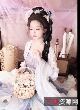 爆机少女喵小吉12月T3全新作品：5套15.4G合集，百度云永久链接，古董店人偶、双子最强冰雪组合、小吉的家政服务、长相思、灼灼其华、72小时等精彩片段！