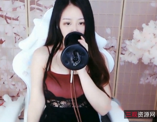 宅男粉千呼万唤的斗鱼人气女神浮力姬《小琪软糖》【A失眠R18R】最新散播合集