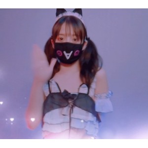 草莓味的奈奈兔女神级博主二次元作品合集：20视频+279照片，2.98G大小