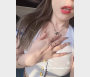 软软WeChat黑丝S腿大罩杯给力佳作，3V1.7G！