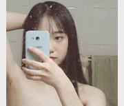 清纯反差妹黄晓盈：天然纯美，颜值+身材爆表！黄晓盈：梅花般的精致清纯容颜、热情活力的灵动仙子！