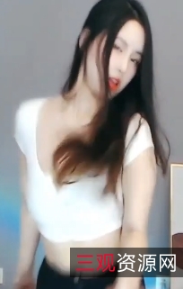 苏樱：斗鱼虎牙的高颜值小仙女，纤细大长腿肤白自信美