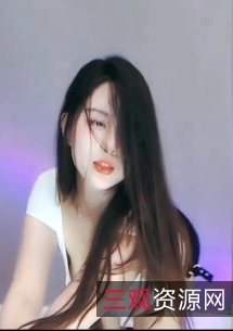 苏樱：斗鱼虎牙的高颜值小仙女，纤细大长腿肤白自信美