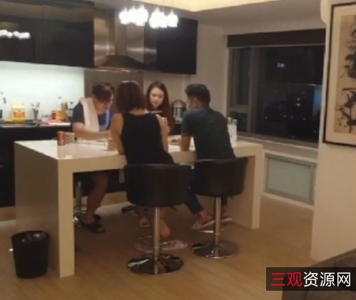 《网红新郎新娘给力打粑粑！伴娘给力打粑粑，现场火爆！》