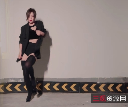 B站舞蹈区网红大棒子苏珊的性感舞蹈：《一分一秒含住你的大棒子》1080P原版MP4