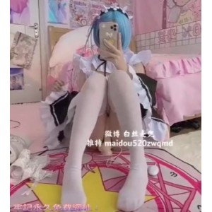 福利姬麦兜私拍尿尿照片，放飞自我，打粑粑，百度盘分享