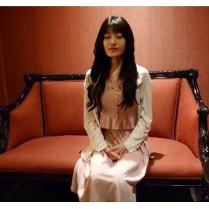 1V1网红美女百度盘高端美女粉嫩身材，1.2GZIP压缩包！