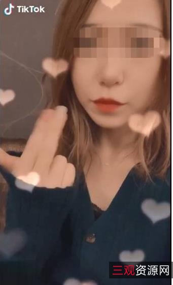 私拍展示国际抖音TikTok清纯留学生私房照