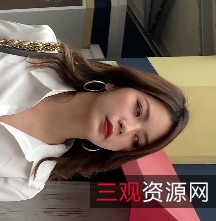 白色连衣裙美女胖臀长腿视频，百度云免费下载！