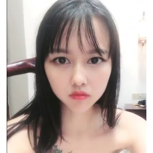 00后妹子四人游无屏障运动，某处转载搬运百度盘