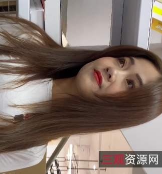 高跟皮裤美女的长腿和翘臀视频(1V,7.68G)