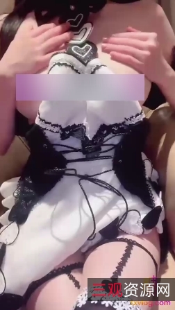 眼镜飞机场反差学生妹父母眼中乖乖女手机电视剧百度盘商品