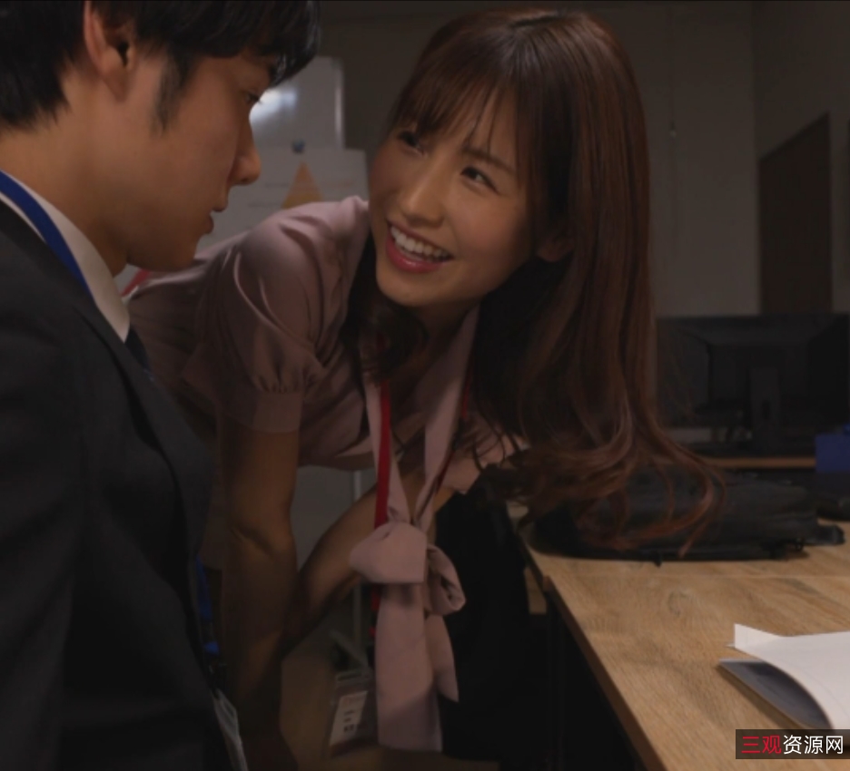 自行打包的丝袜合集，含有OL套装，评论区抽币不设上限，5v+27g，可通过百度盘获取