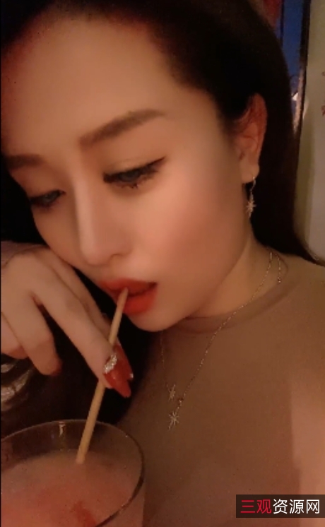 抖音牛奶秋刀姨