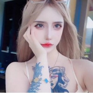 抖音网红金伊娜独家吃瓜视频