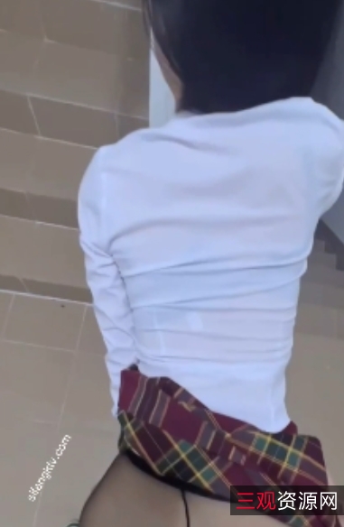 绝美妹子少女楼梯间互动百度盘下载视频大小876M