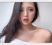 速C高C美女糖心自拍落地窗前的尤物，唯美系风格，1V-439M，时长26分
