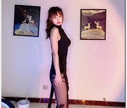 快手主播悠宝儿泳装定制热舞视频资源，展示尺度瘦身材，跳舞素的车头灯