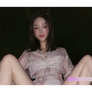 某推小仙女：火爆人气，绝顶大长腿的精选白姬