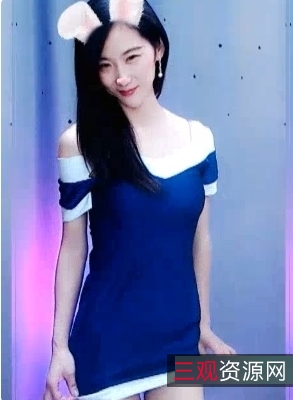 性感女主播小小兔-眼前一亮的颜值和性感头发的梦想之旅