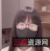 眼镜妹子1v1智能手表,支持4G网络