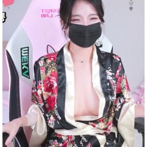 韩国主播dmsdms：稀有资源，可爱乳摇视频录制，清晰分辨率，压缩下载