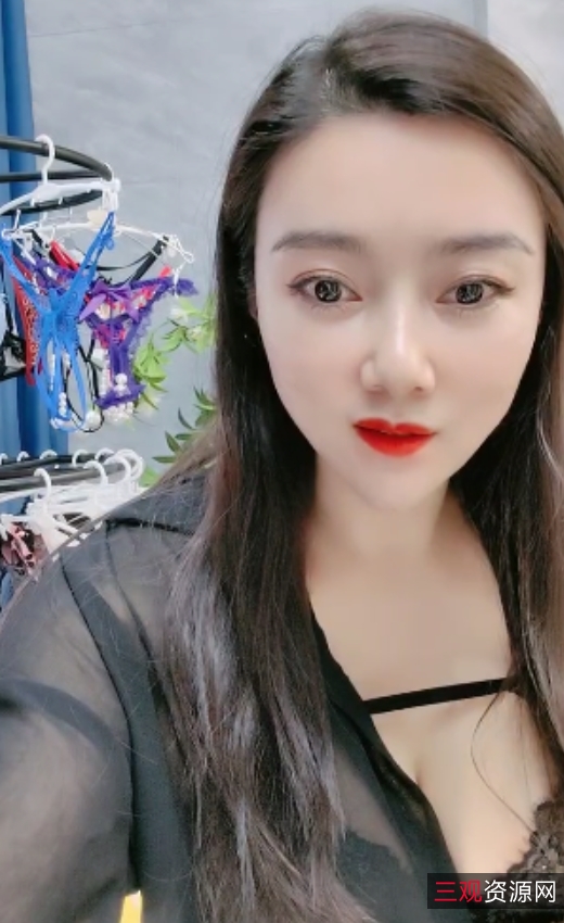 风韵少妇小萱：女人的原味小热裤，百度ED2K收cang+du家视频