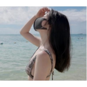 海岛生活2视频展示了玩偶姐姐hongkongdoll在海岛上的美好生活，让人流连忘返。