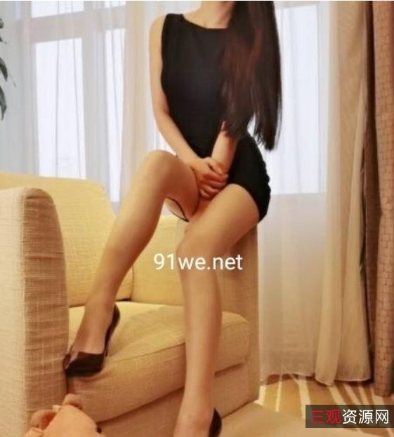 虎牙人气美女初见美翻天最新露脸自拍稀缺合集(107V-22P)