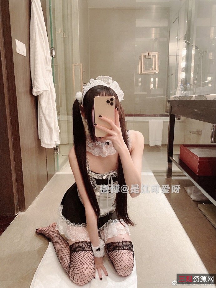 网红江可爱呀COS反差感视频资源6.7G