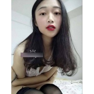 00后超嫩女朋友自行打包，乖巧反差惊艳13v22p，3.6g视频百度盘