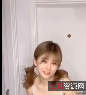 抖音网红周大萌：14部假面骑士视频共计748M，傲娇萌萌火舞自信展现