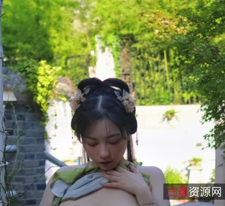 酒月：光“阴”福利姬尺度私拍视图合集，530张图片+20个视频，总共约201M