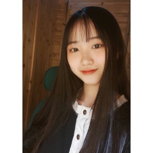 独家定制反差婊黄晓盈清纯视频，高质量展示在电报群，绝对不容错过！