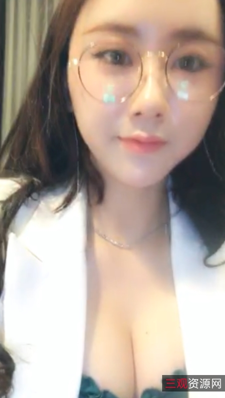 易直播2018：大合集收藏，脚露脸丝袜，聊天第一视角，92V，42.73G，高二收藏，百度盘下载