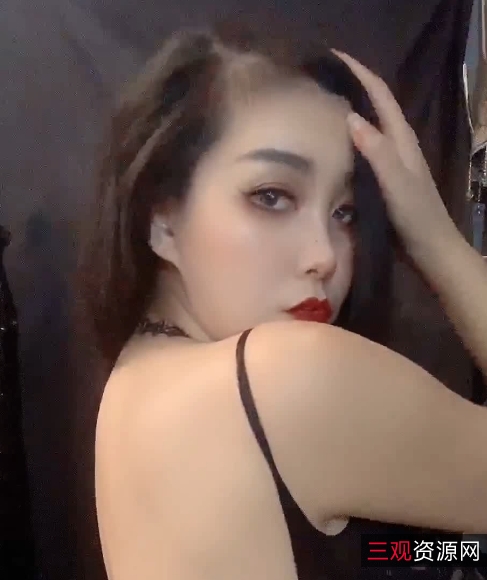 “快手瞬间爆炸！65秒7.87g惊险跳跃，收藏已达15万！”