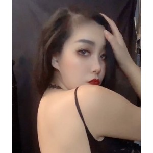 “快手瞬间爆炸！65秒7.87g惊险跳跃，收藏已达15万！”