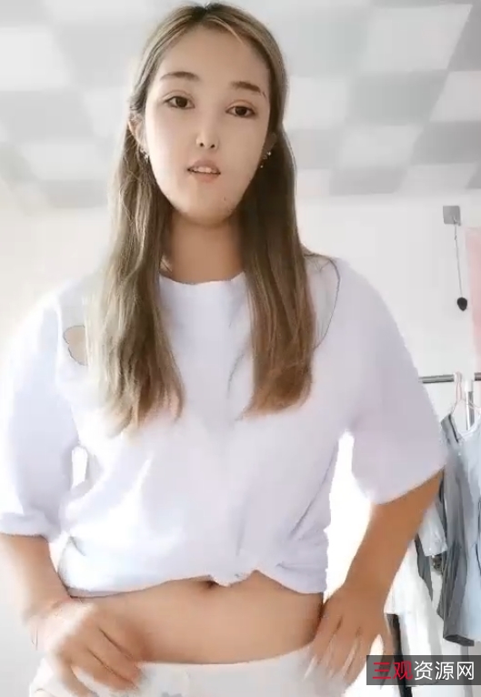 高二小骚狐狸和男友+86v51.5g