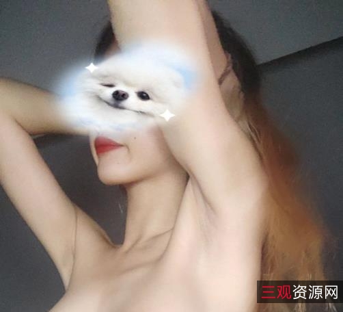 推特福利姬奇怪的女人合集125V1.9G，大学宿舍自拍小视频图集