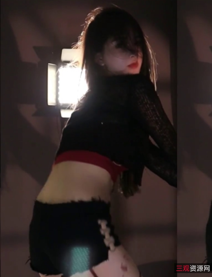 斗鱼主播南妹儿呀热舞合集最新搬运23V4.13G，原版无水直播