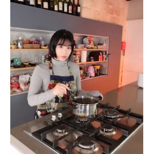 香蕉妹Obokozu甜美合集25V505G，百度收藏394