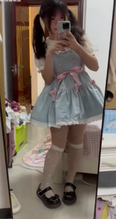 快手甜美双马尾妹子小浅同学私拍嘴艺互动福利合集88V66G